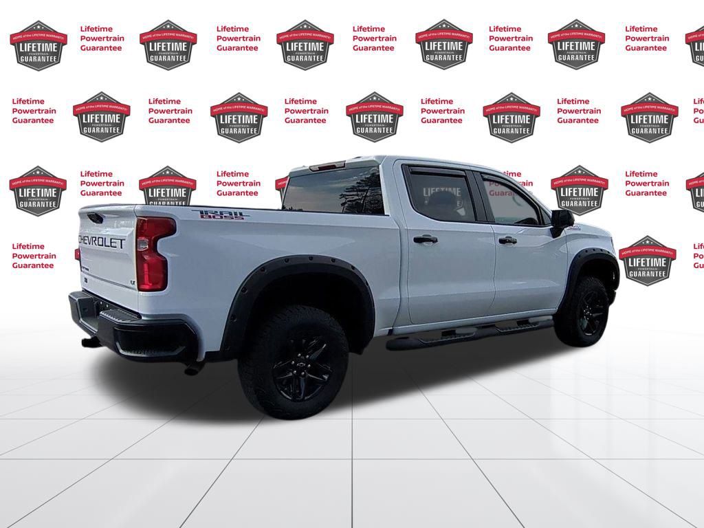 2023 Chevrolet Silverado 1500 LT Trail Boss photo 2