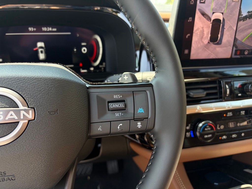 2026 Nissan Pathfinder Platinum - Photo 17