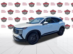 2025 Nissan Kicks SR SUV
