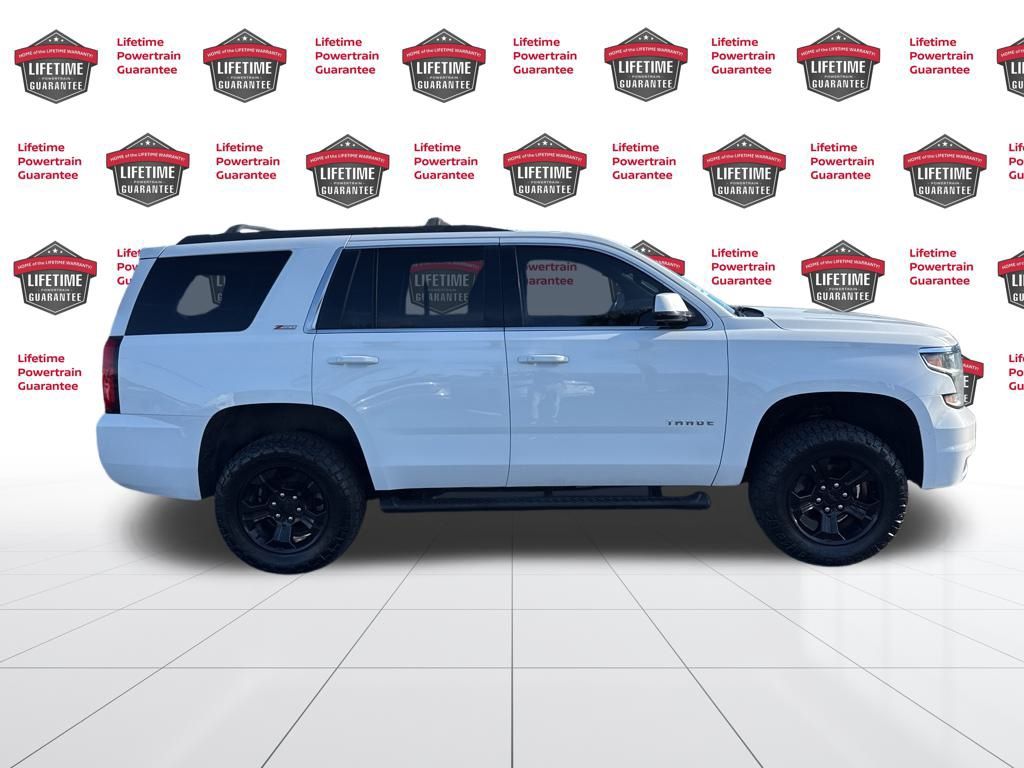 2018 Chevrolet Tahoe LT photo 4
