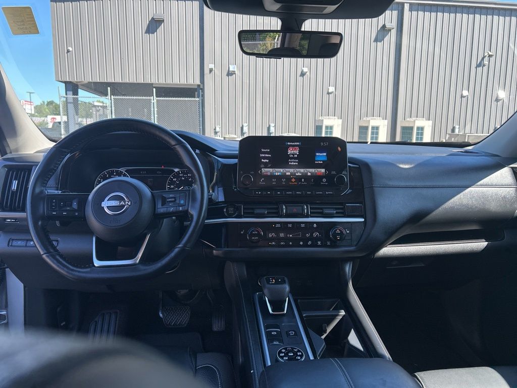 2025 Nissan Pathfinder SL - Photo 21