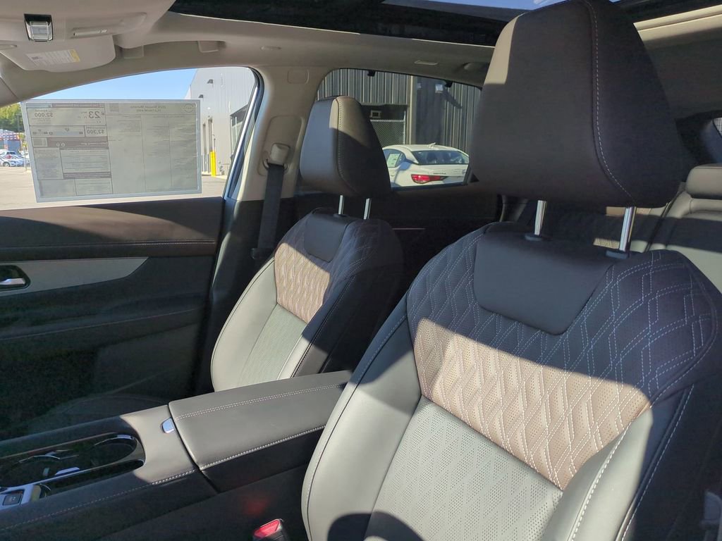 2026 Nissan Murano Platinum - Photo 14