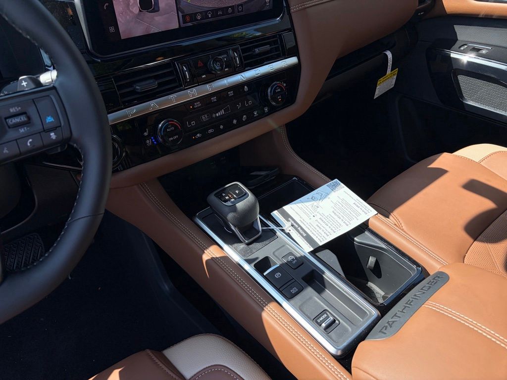 2026 Nissan Pathfinder Platinum - Photo 20