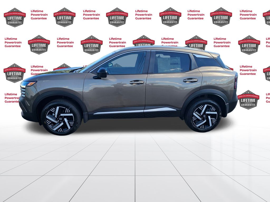 2026 Nissan Kicks SV photo 2