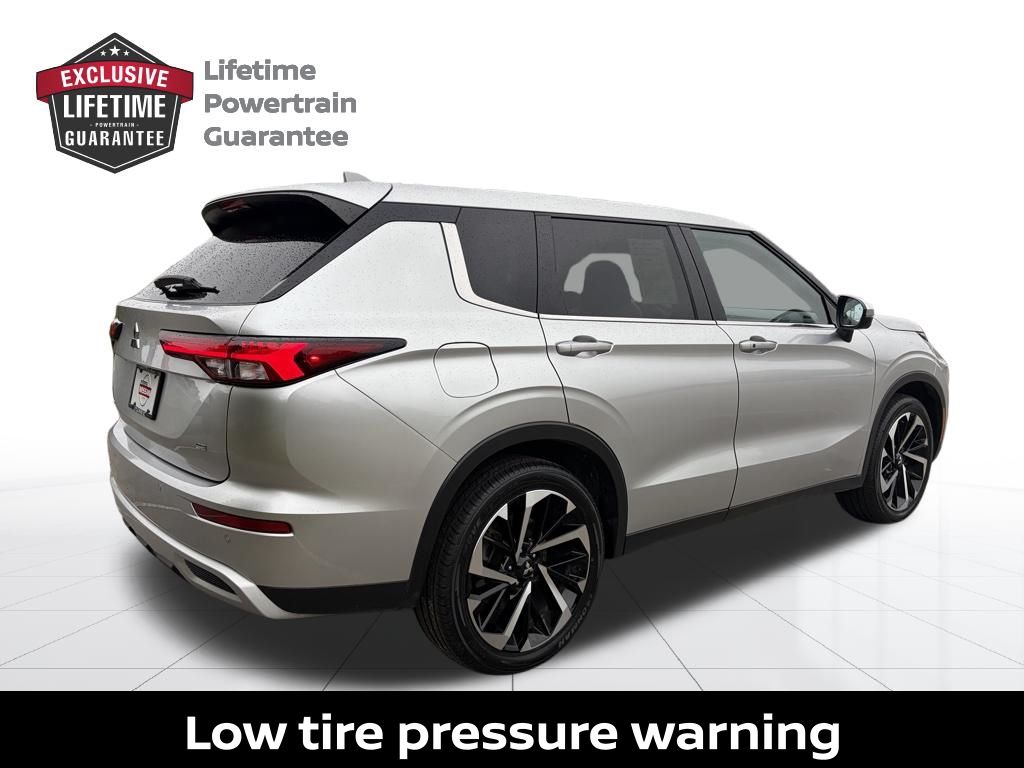 2024 Mitsubishi Outlander SE - Photo 8