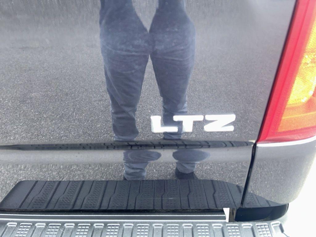 2023 Chevrolet Silverado 1500 LTZ - Photo 12