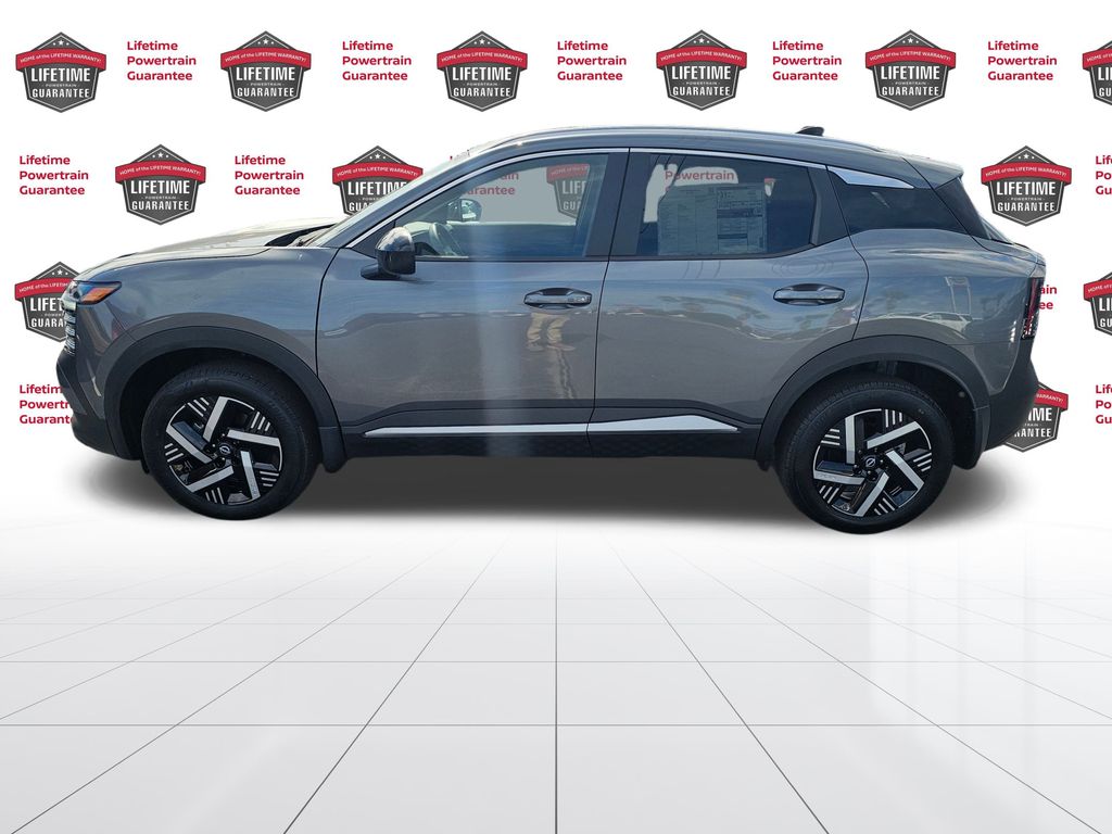 2026 Nissan Kicks SV photo 2