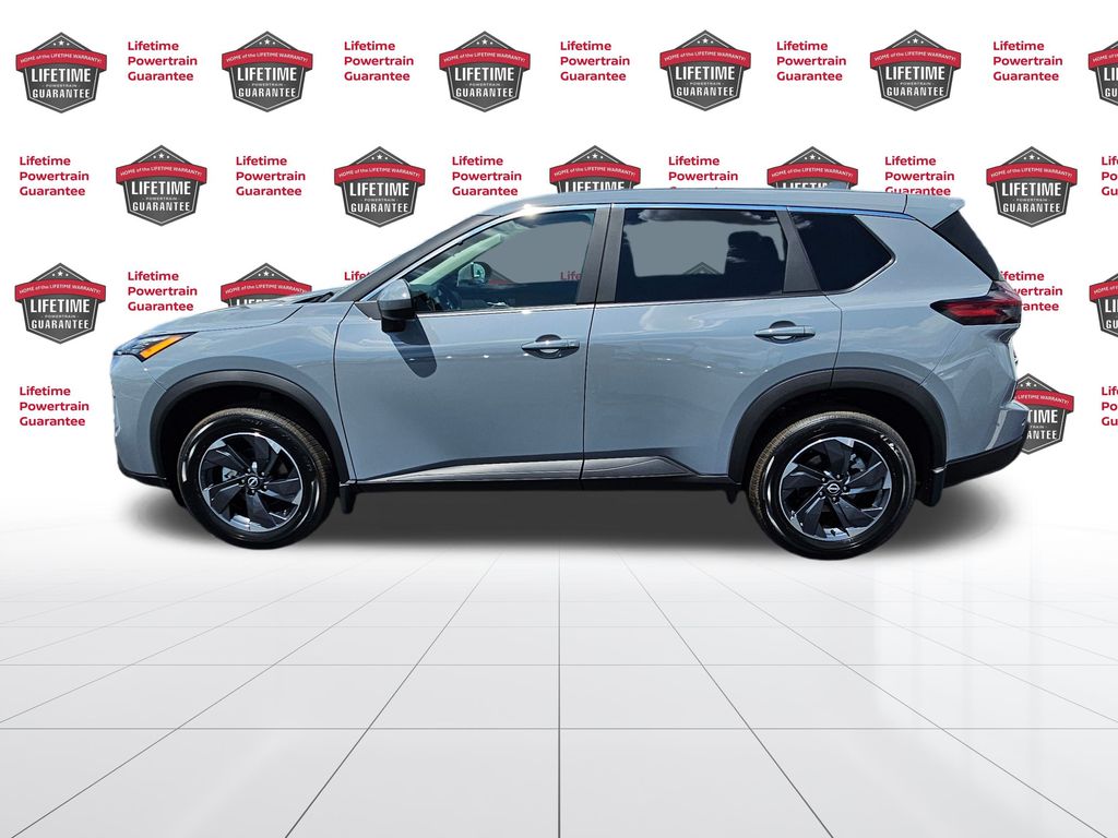 2026 Nissan Rogue SV photo 2