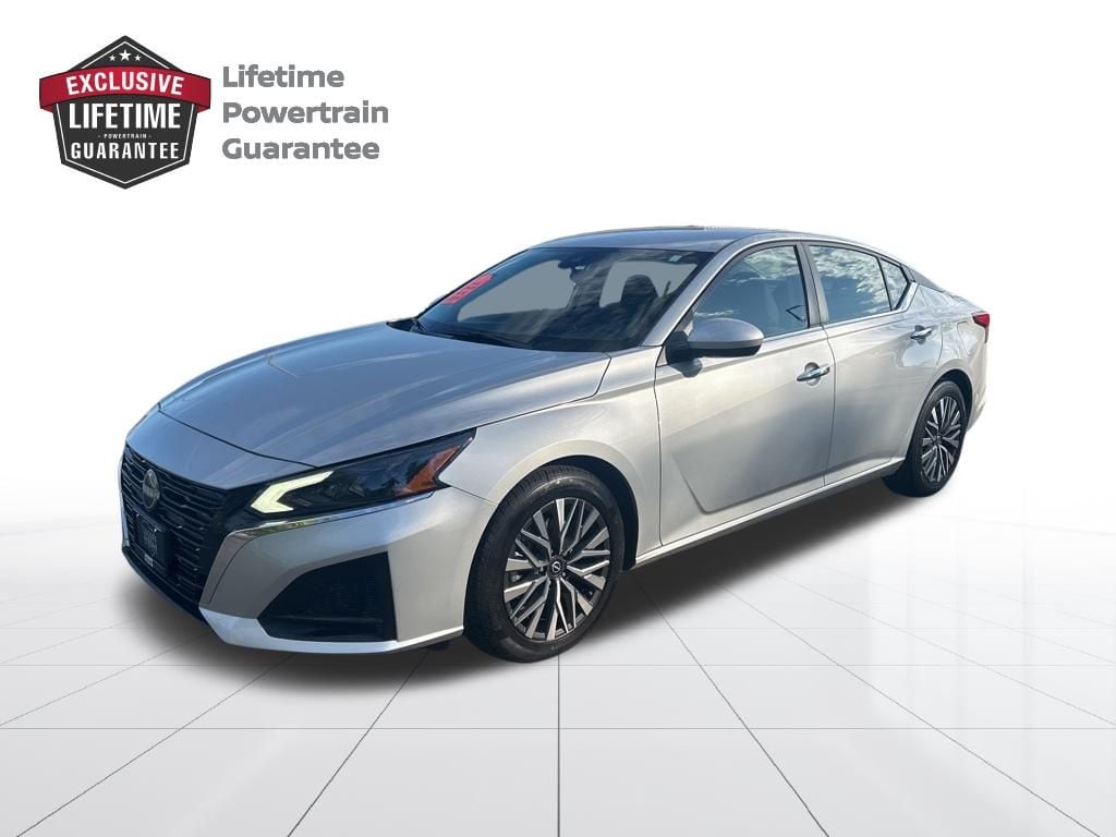 2023 Nissan Altima SV