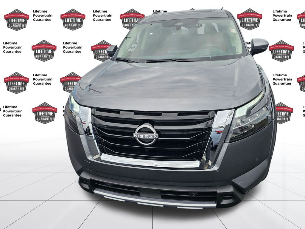 New 2025 Nissan Pathfinder Platinum SUV