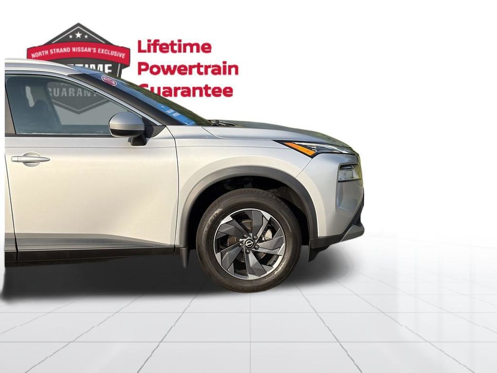 2023 Nissan Rogue SV - Photo 8