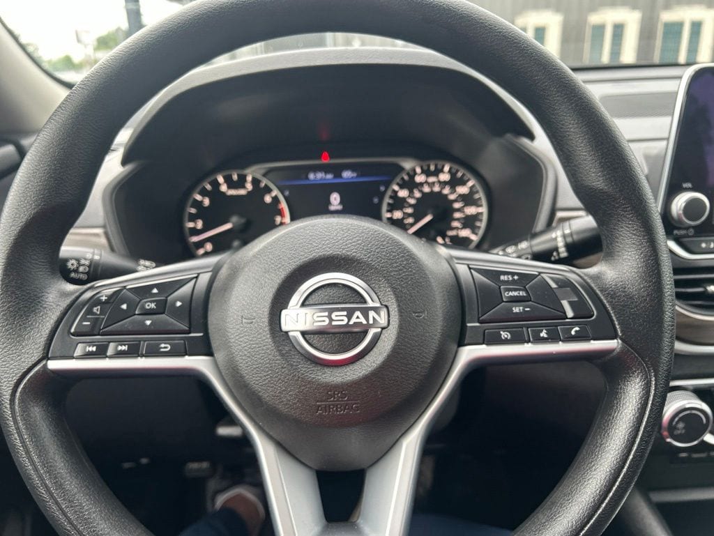 2025 Nissan Altima SV - Photo 16