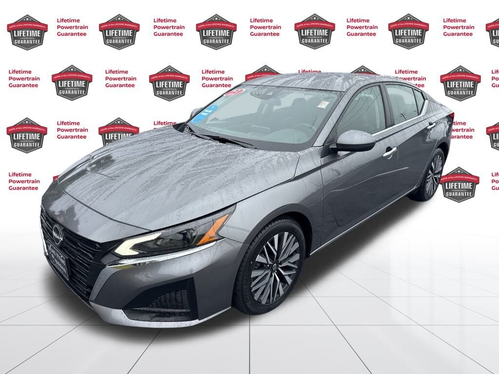 Used 2023 Nissan Altima 2.5 SV Sedan
