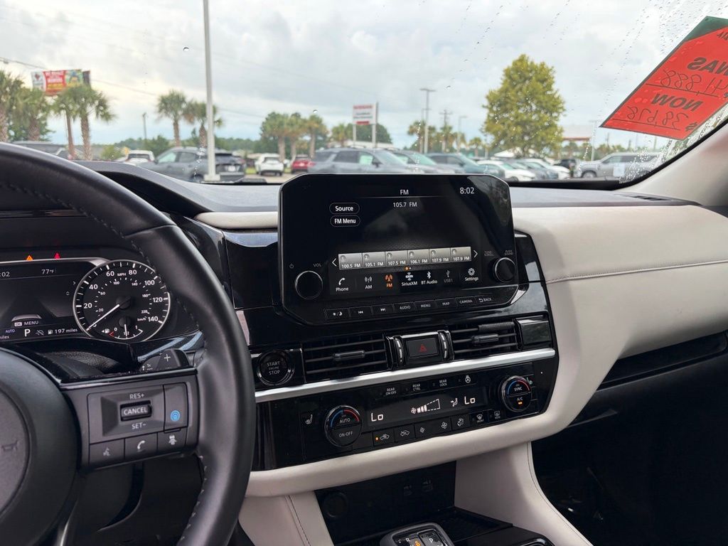 2025 Nissan Pathfinder SL - Photo 21