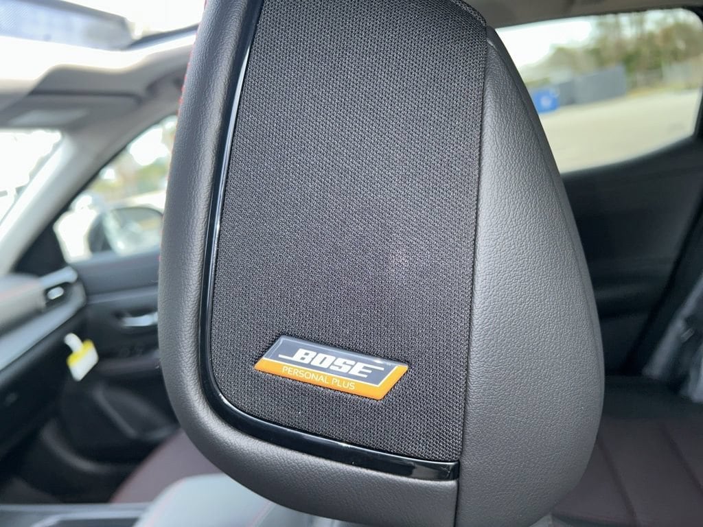 2026 Nissan KICKS SR - Photo 15