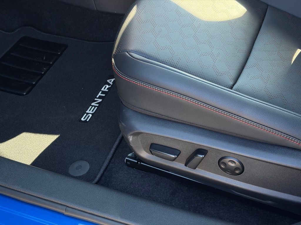 2026 Nissan Sentra SR - Photo 13