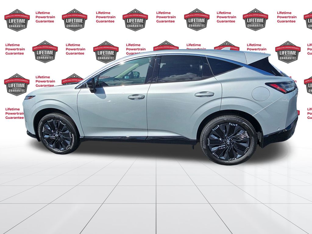 2025 Nissan Murano Platinum photo 2