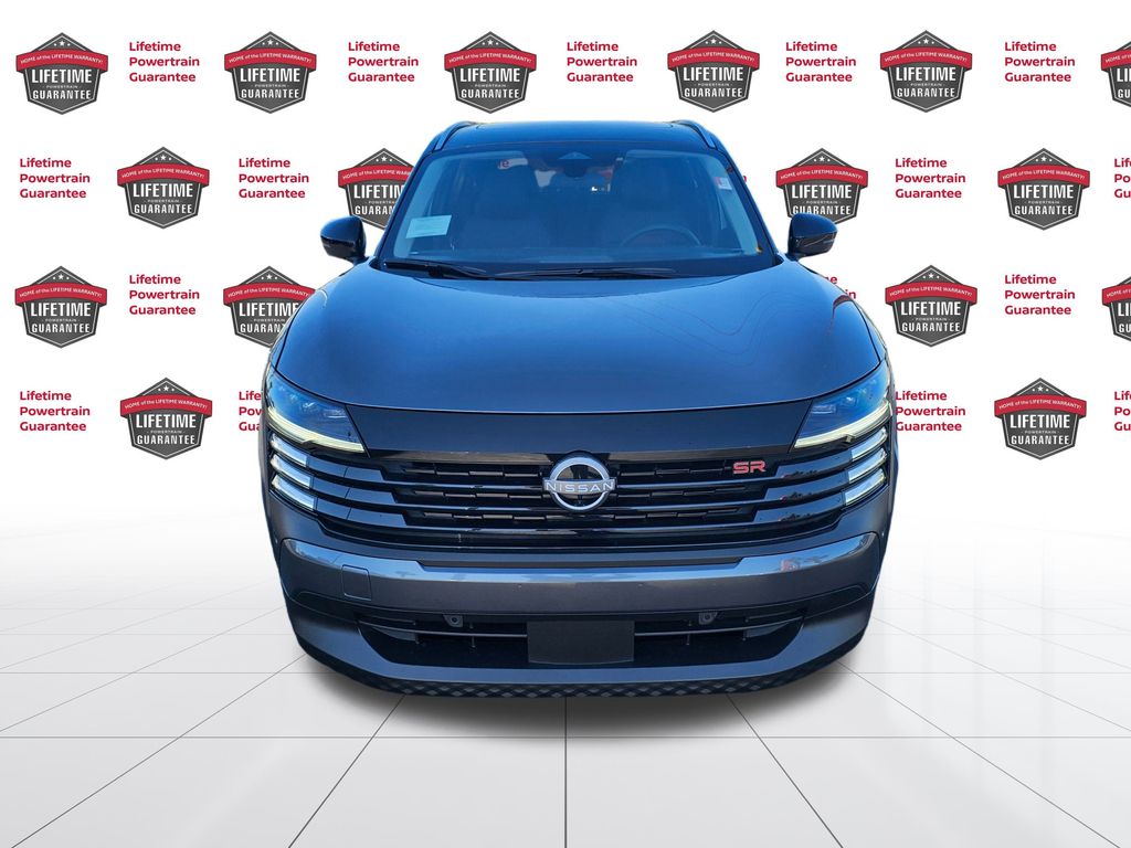 2026 Nissan Kicks SR photo 4