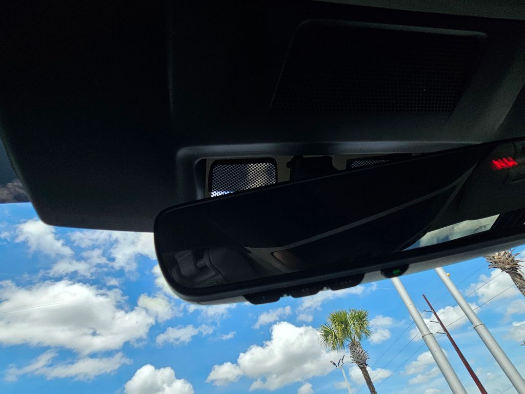 2025 Subaru Outback Limited - Photo 26
