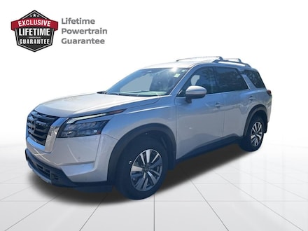 2025 Nissan Pathfinder SL SUV