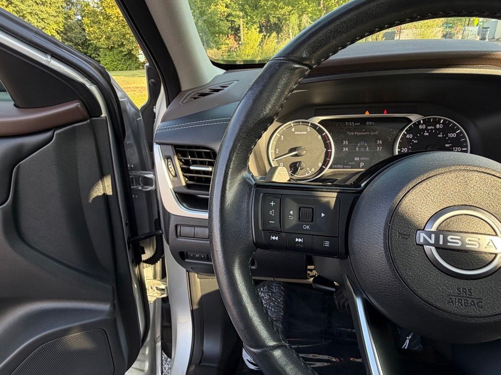 2023 Nissan Rogue SV - Photo 16