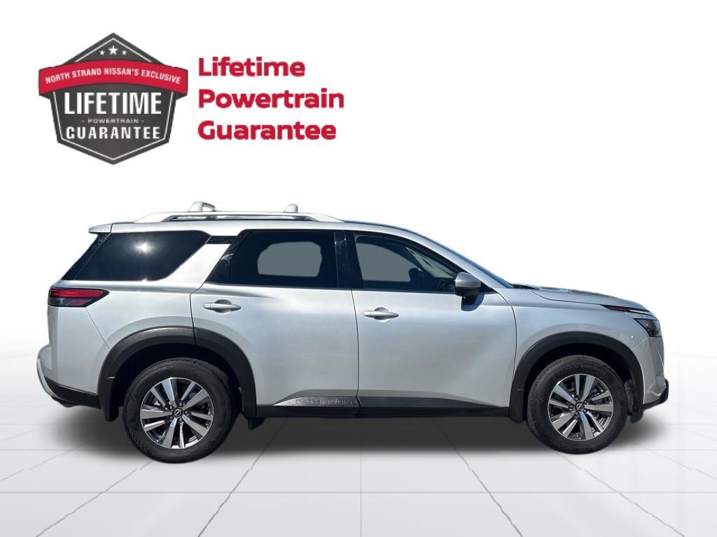 2025 Nissan Pathfinder SL - Photo 6
