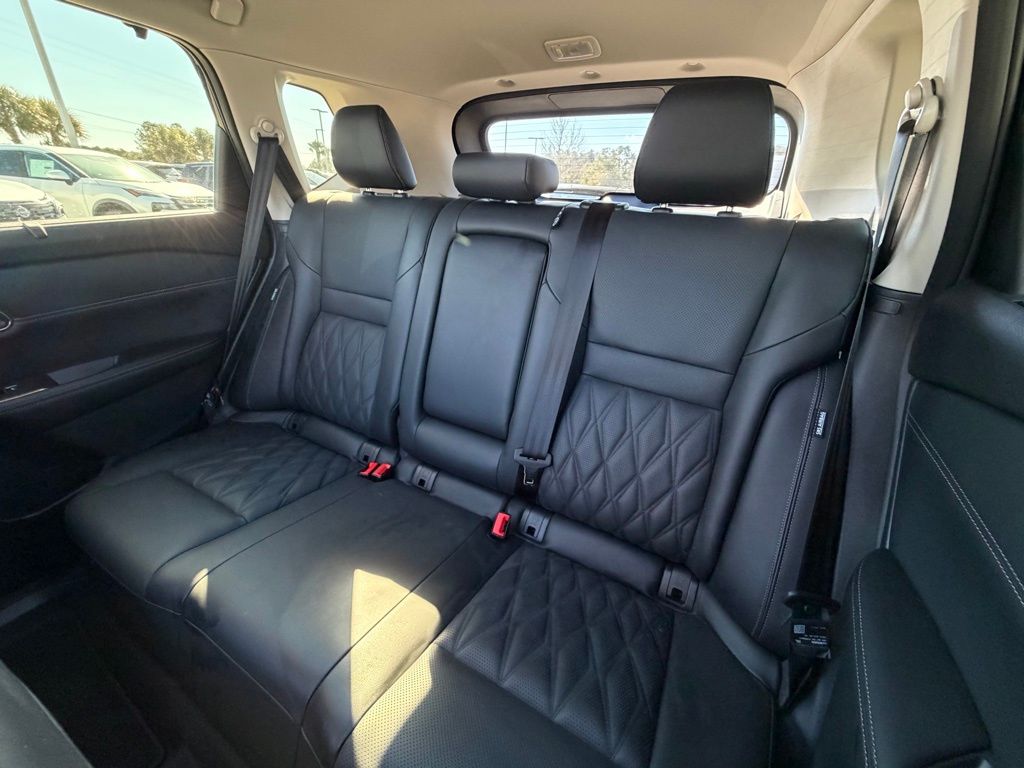 2025 Nissan Rogue Platinum - Photo 26