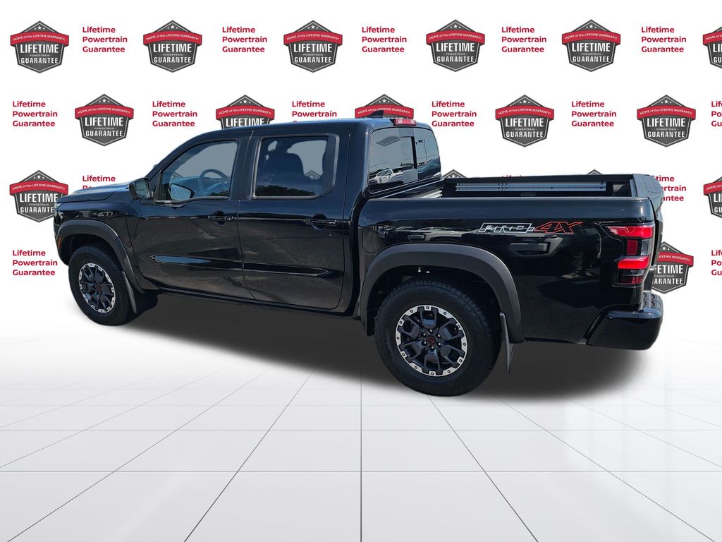 2025 Nissan Frontier PRO-4X photo 3