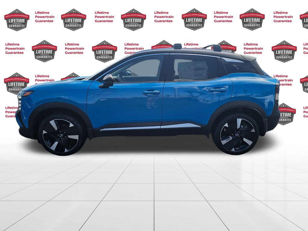 2026 Nissan Kicks SR photo 2