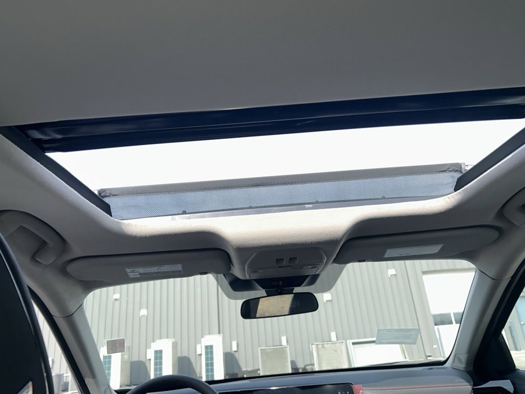 2026 Nissan KICKS SR - Photo 18