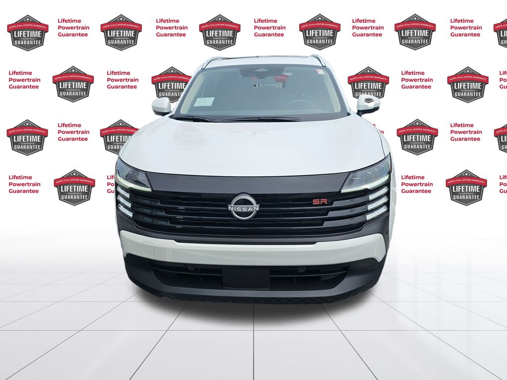 2025 Nissan Kicks SR photo 3