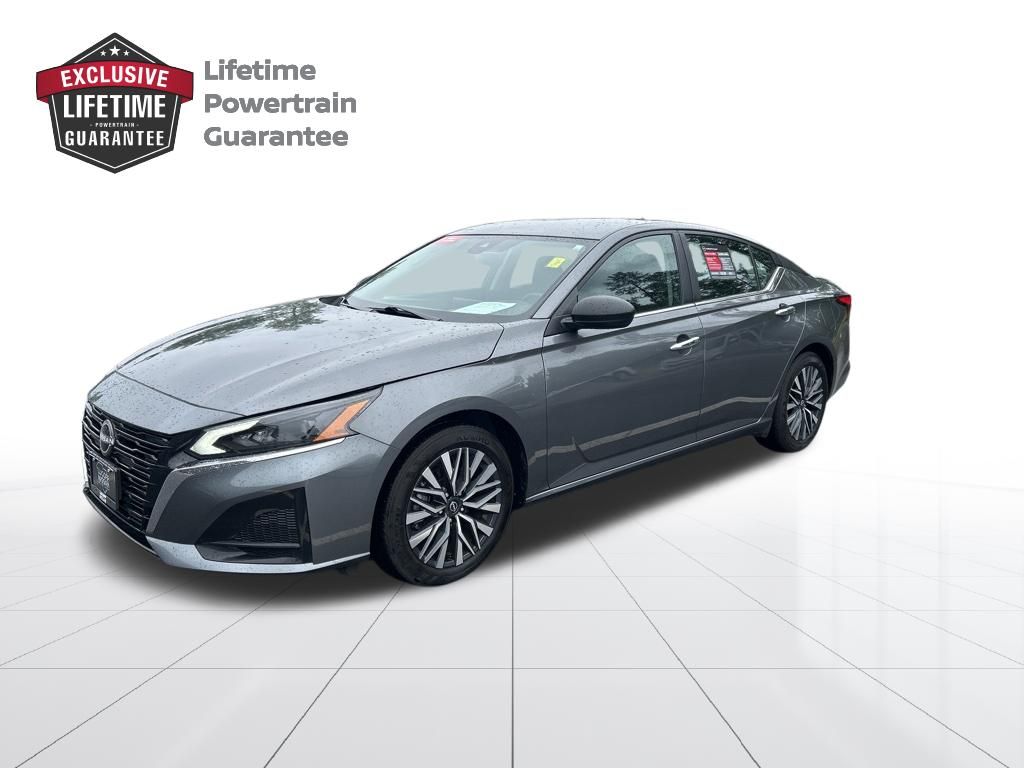 2025 Nissan Altima