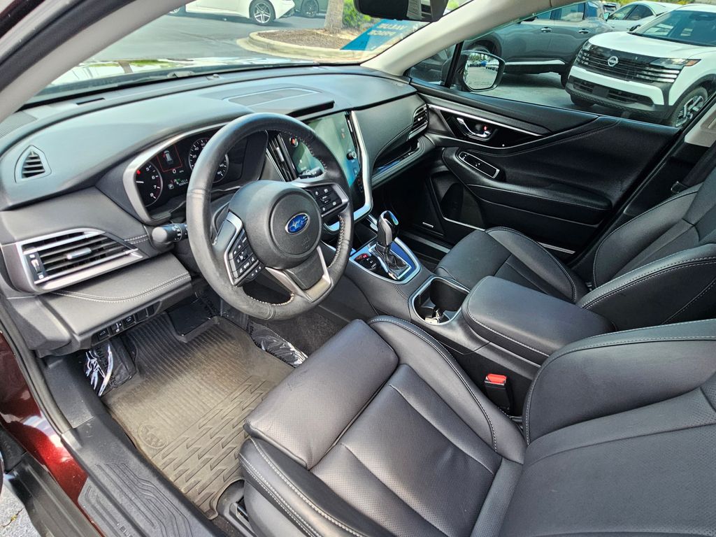 2025 Subaru Outback Limited - Photo 18