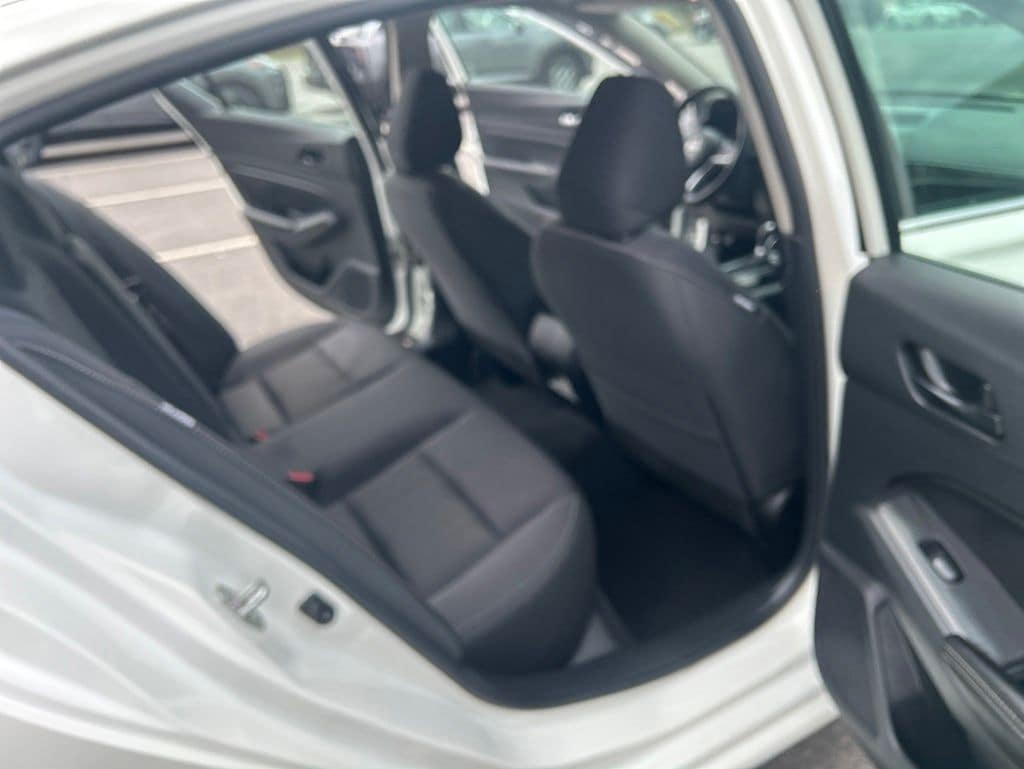 2025 Nissan Altima SV - Photo 22