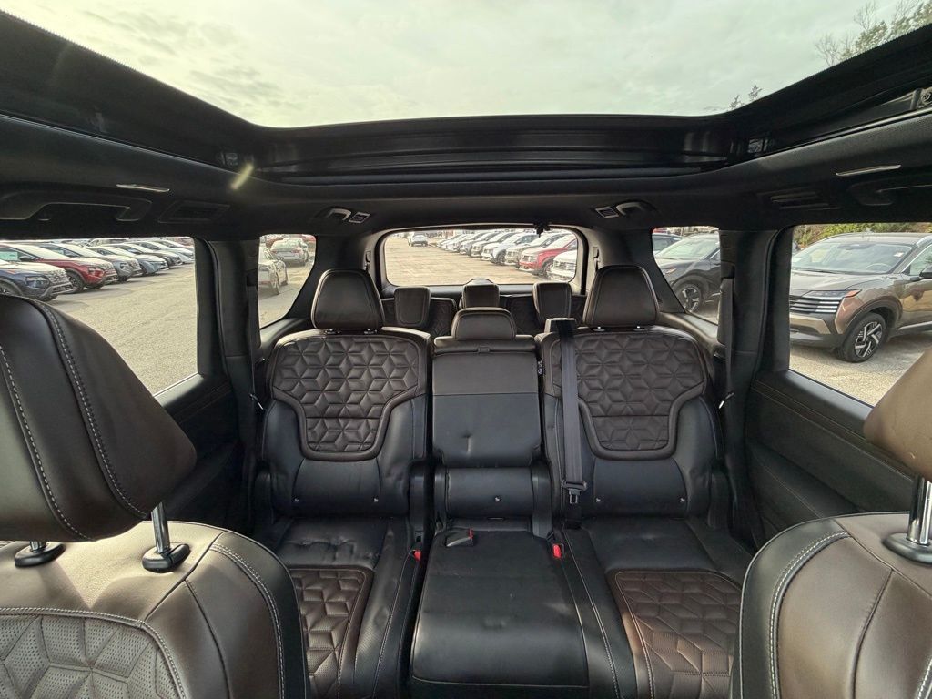 2025 Nissan Armada Platinum - Photo 28