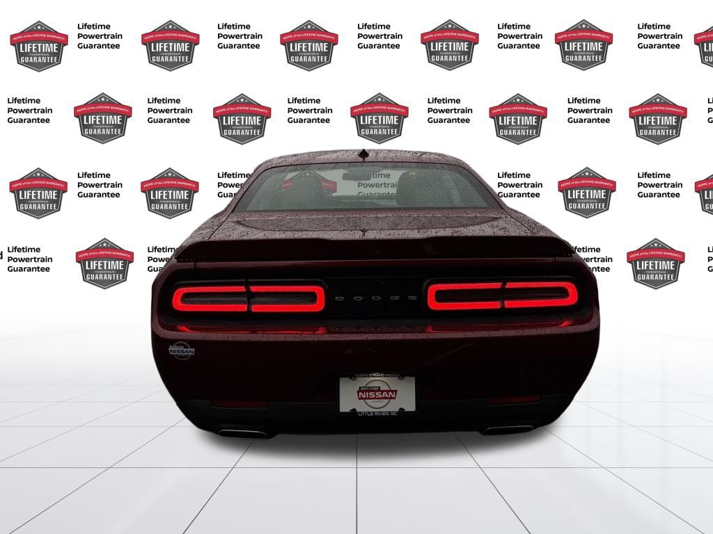 2022 Dodge Challenger GT photo 4