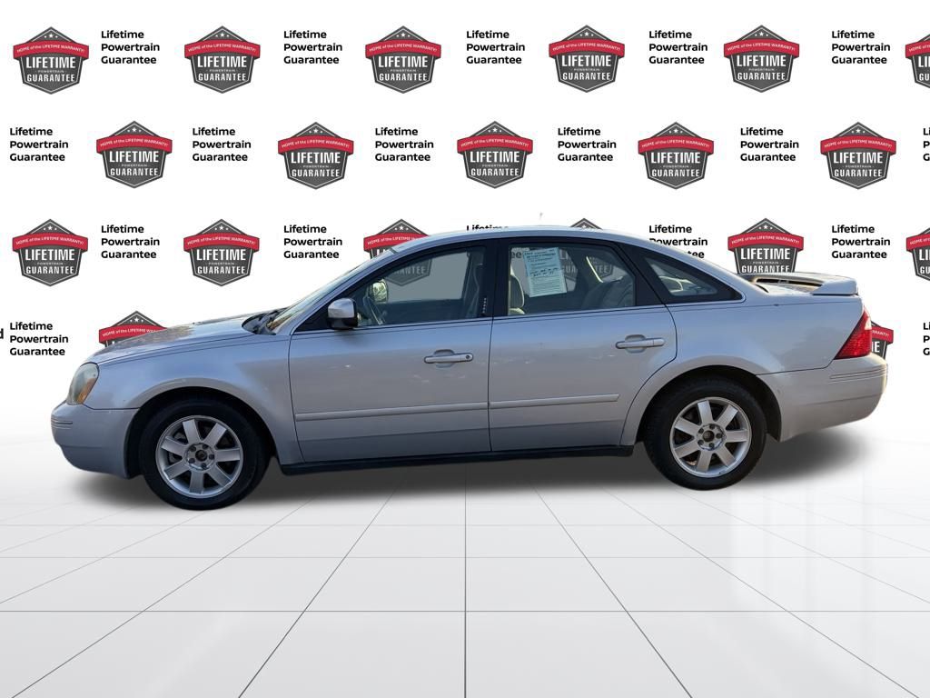 Used 2005 Ford Five Hundred SE with VIN 1FAFP23165G120704 for sale in Little River, SC