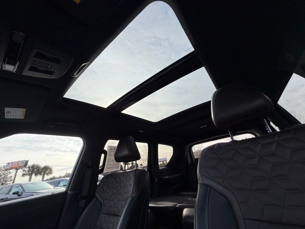 2025 Nissan Armada Platinum - Photo 27
