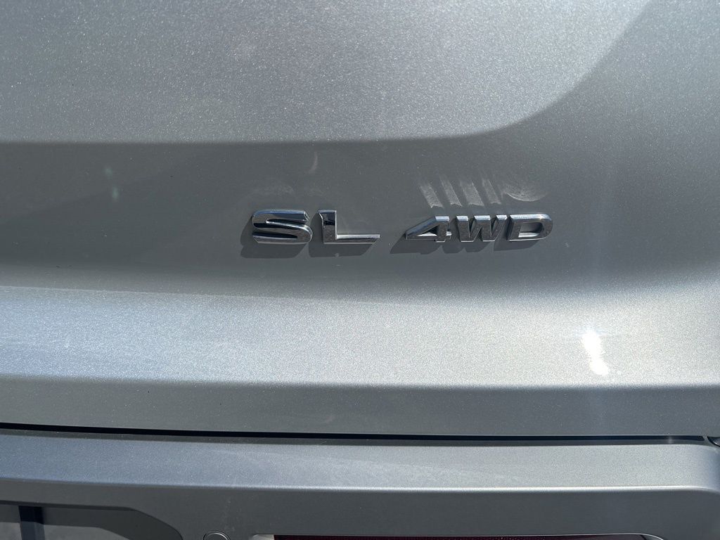 2025 Nissan Pathfinder SL - Photo 10