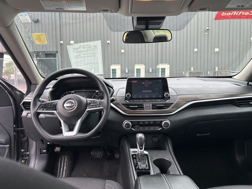 2025 Nissan Altima SV - Photo 22