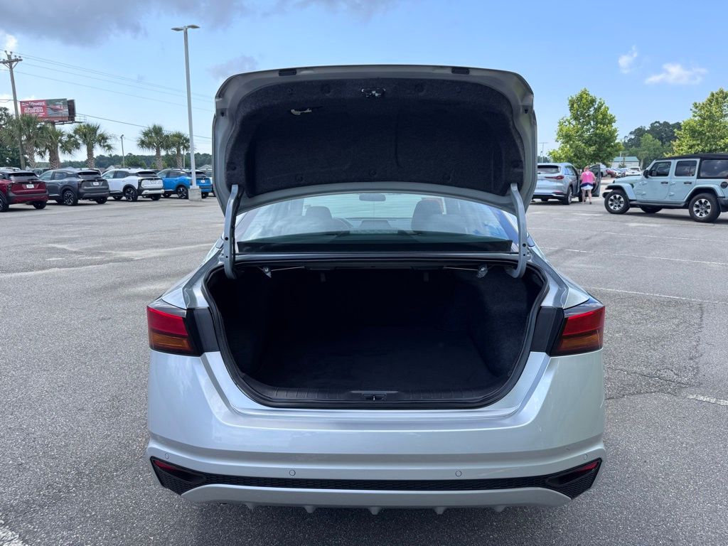 2024 Nissan Altima 2.5 SV photo 3