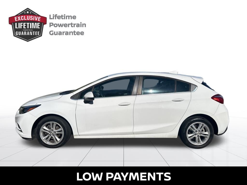 Used 2018 Chevrolet Cruze LT with VIN 3G1BE6SM6JS569032 for sale in Little River, SC