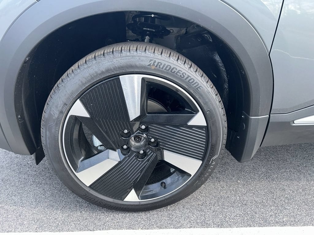 2026 Nissan KICKS SR - Photo 9