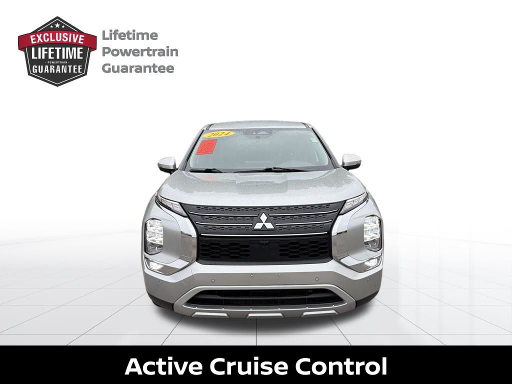 2024 Mitsubishi Outlander SE - Photo 12