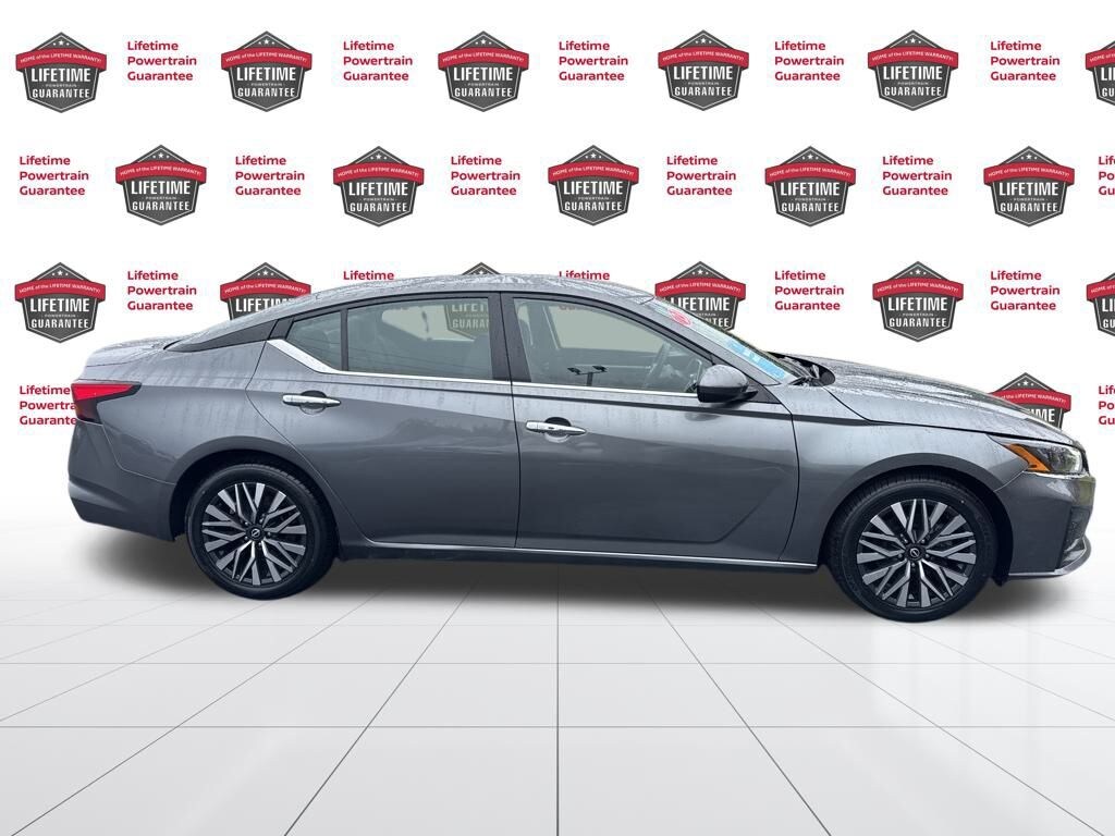 Used 2023 Nissan Altima 2.5 SV Sedan