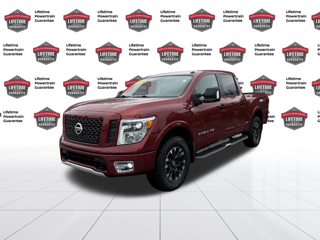 2019 Nissan Titan PRO-4X's photo