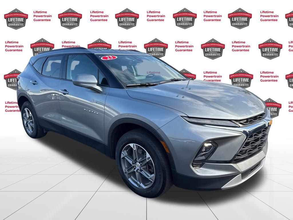 2023 Chevrolet Blazer 2LT photo 3
