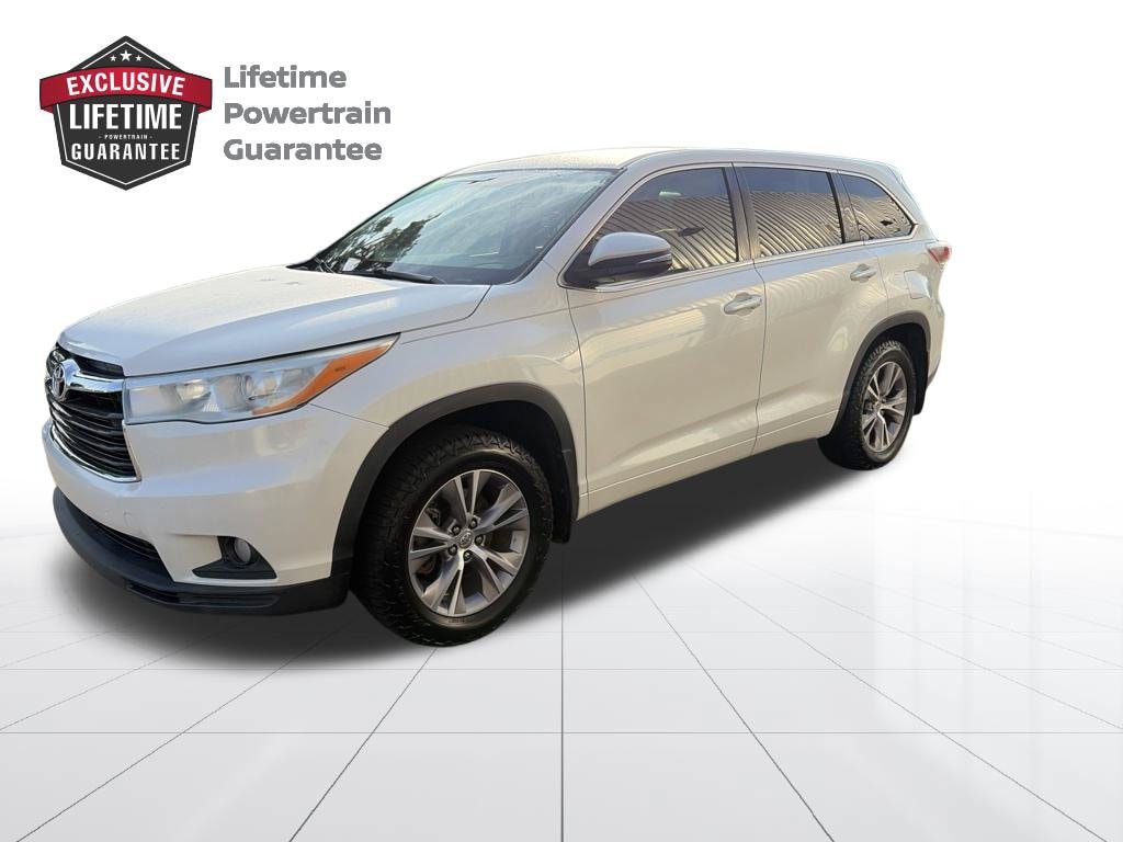 Used 2014 Toyota Highlander LE Plus with VIN 5TDBKRFH4ES029560 for sale in Little River, SC