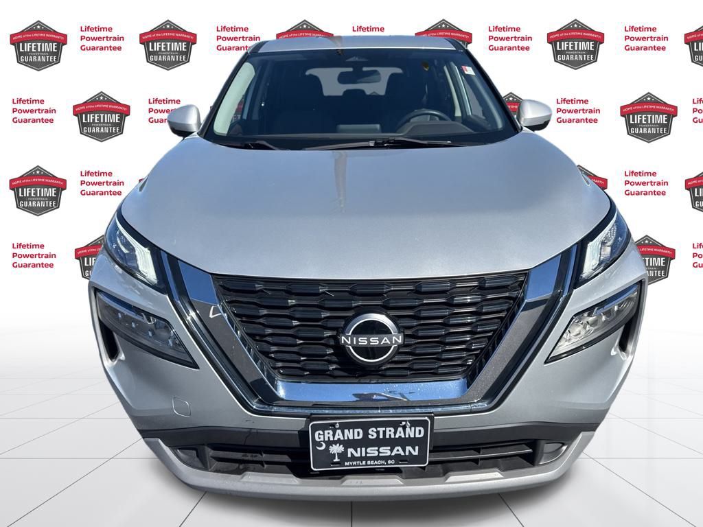 2023 Nissan Rogue SV photo 2