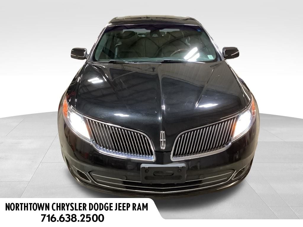 2015 Lincoln MKS Base